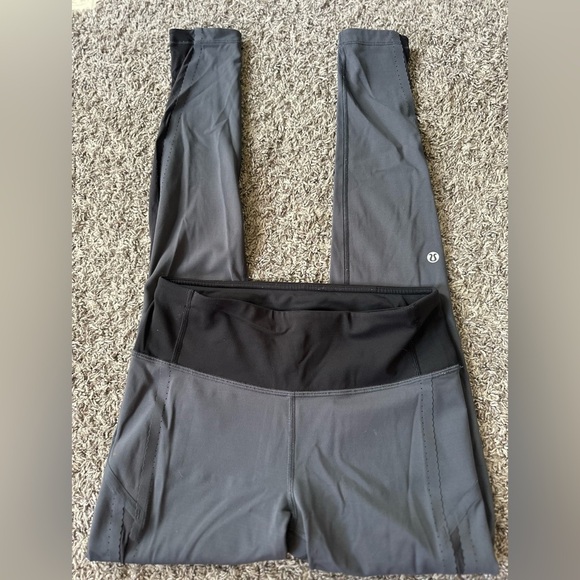 Women’s Lululemon Smooth Stride Tight Legging Blue Tied/Black Size 6 - Picture 3 of 15